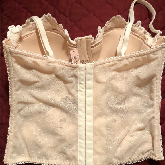 Victoria’s Secret Bustier 34B and panty S - Picture 3 of 7